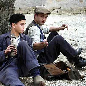 Foto Entre os Muros da Prisão