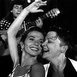 Foto Uma Cama Para Três