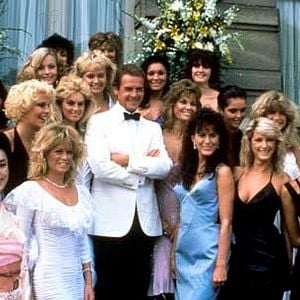 Foto 007 Na Mira dos Assassinos