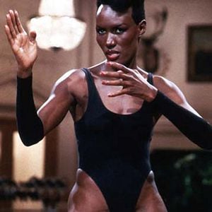 Foto 007 Na Mira dos Assassinos