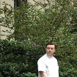 Foto Ghost Town - Um Espírito Atrás de Mim