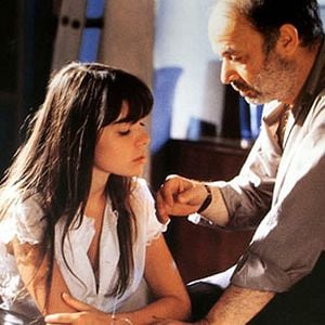 Foto Um Homem Desinibido