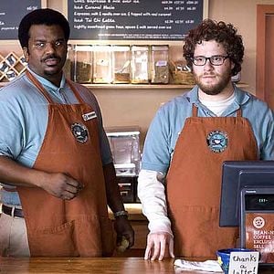 Foto Pagando Bem, Que Mal Tem?