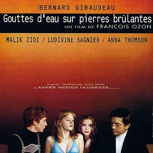 Foto Gotas D'Água em Pedras Escaldantes