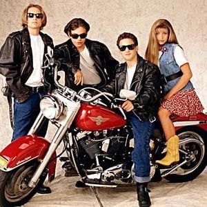 Foto O Mundo é dos Jovens