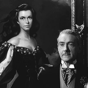 Foto Envolto nas Sombras