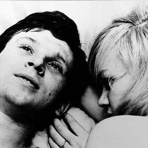 Foto Os Amores de Uma Loira