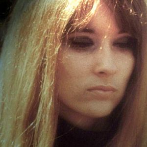 Foto O Fundo do Ar é Vermelho