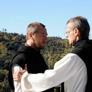 Foto Homens e Deuses