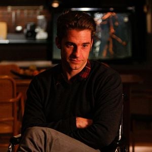 Foto O Suspeito Mora ao Lado