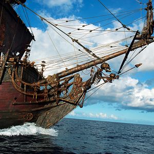 Foto Piratas do Caribe - Navegando em Águas Misteriosas