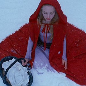 Foto A Garota da Capa Vermelha