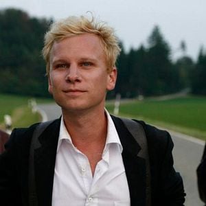 Foto O Homem que Saltava sobre Carros