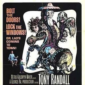 Foto As 7 Faces do Dr. Lao