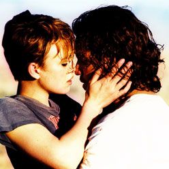 Foto Domino - A Caçadora de Recompensas