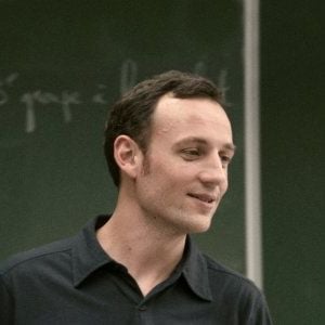 Foto Entre os Muros da Escola