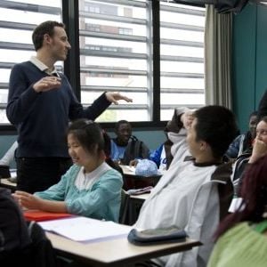 Foto Entre os Muros da Escola