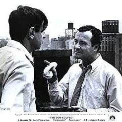 Foto Um Estranho Casal