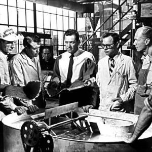 Foto Um Homem e Dez Destinos