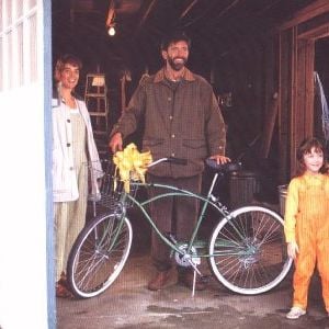 Foto A Mão Que Balança o Berço