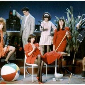 Foto Mulheres à Beira de um Ataque de Nervos