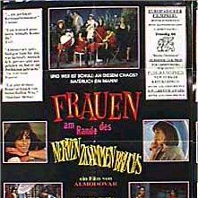 Foto Mulheres à Beira de um Ataque de Nervos