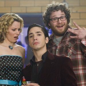 Foto Pagando Bem, Que Mal Tem?