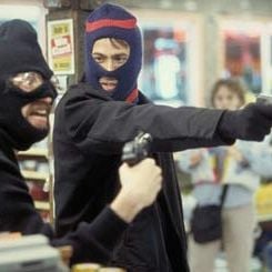 Foto Promessa é Dívida