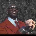 Foto Com 007 Viva e Deixe Morrer