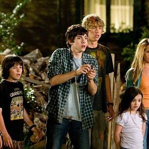 Foto Pequenos Invasores