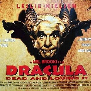 Foto Drácula - Morto, mas Feliz