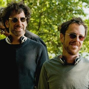 Foto Um Homem Sério