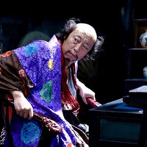 Foto Uma Mulher, uma Arma e uma Loja de Macarrão