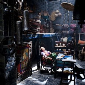 Foto Uma Mulher, uma Arma e uma Loja de Macarrão