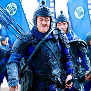 Foto Uma Mulher, uma Arma e uma Loja de Macarrão