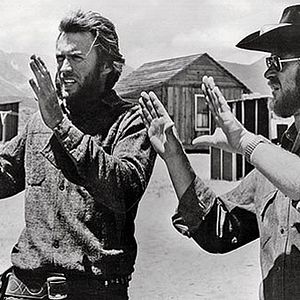 Foto O Estranho Sem Nome