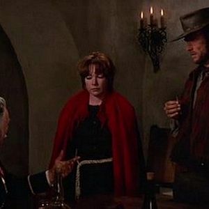 Foto Os Abutres têm Fome