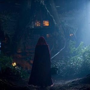 Foto A Garota da Capa Vermelha