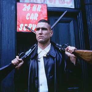 Foto Jogos, Trapaças e Dois Canos Fumegantes