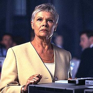 Foto 007 - O Amanhã Nunca Morre