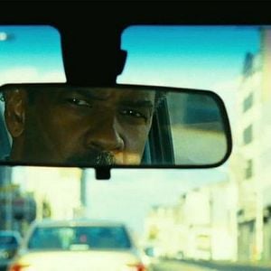 Foto Protegendo o Inimigo