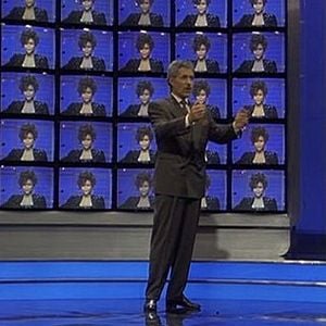 Foto Homens Brancos Não Sabem Enterrar