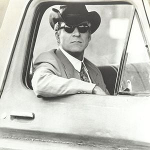 Foto Fé Demais Não Cheira Bem