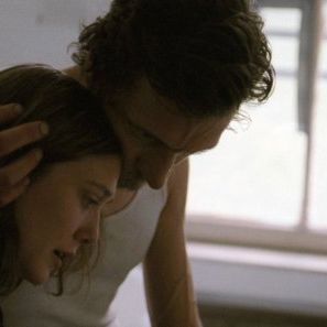 Foto Martha Marcy May Marlene