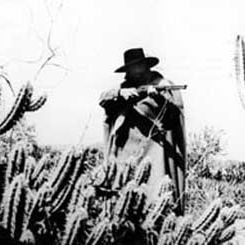 Foto Deus e o Diabo na Terra do Sol