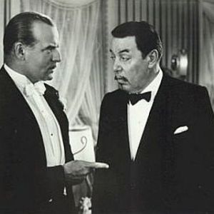 Foto Charlie Chan na Ópera