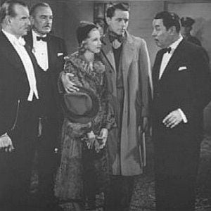 Foto Charlie Chan na Ópera