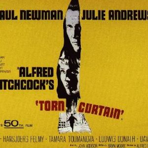 Foto Cortina Rasgada