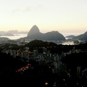 Foto Favela on Blast