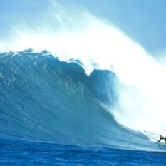 Foto Riding Giants - No Limite da Emoção